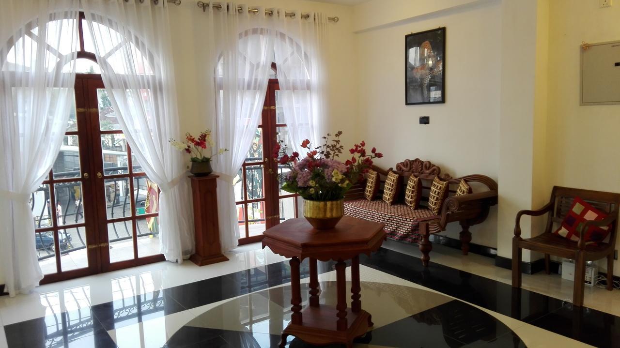 Отель Richmond House Colombo Нугегода Экстерьер фото