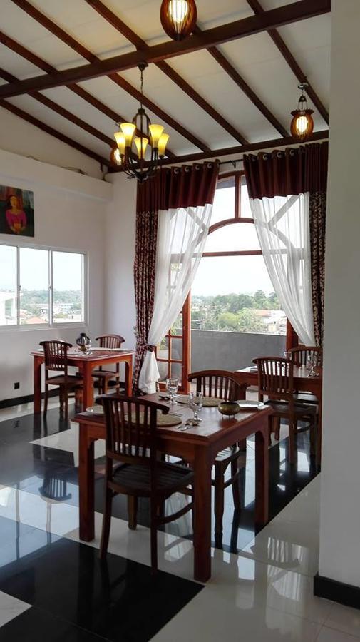 Отель Richmond House Colombo Нугегода Экстерьер фото