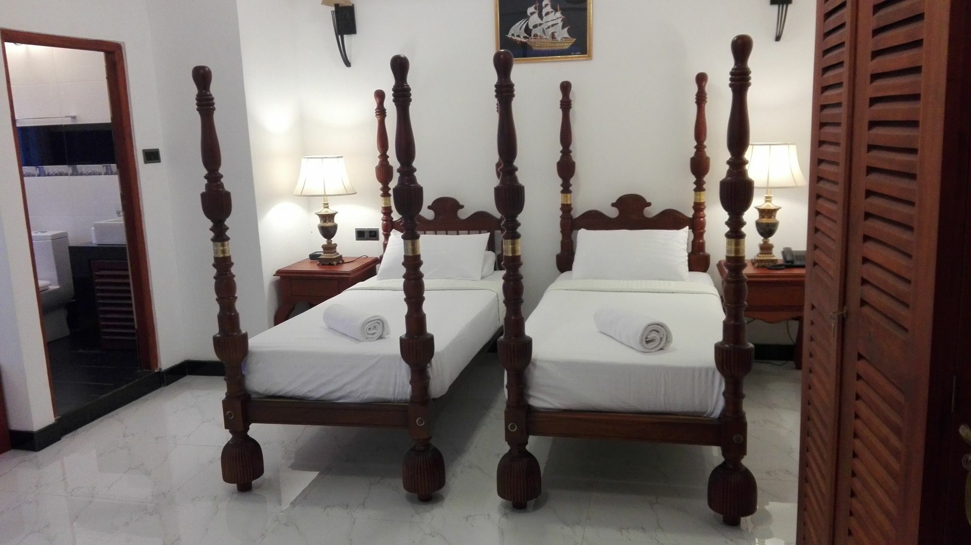Отель Richmond House Colombo Нугегода Экстерьер фото